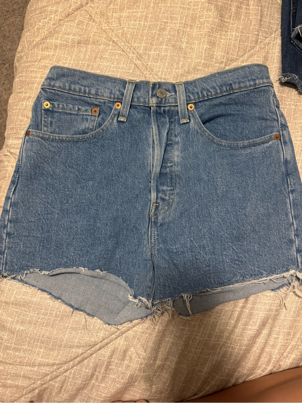 Levi's 501 Original Denim Shorts Classic Blue Wash W27